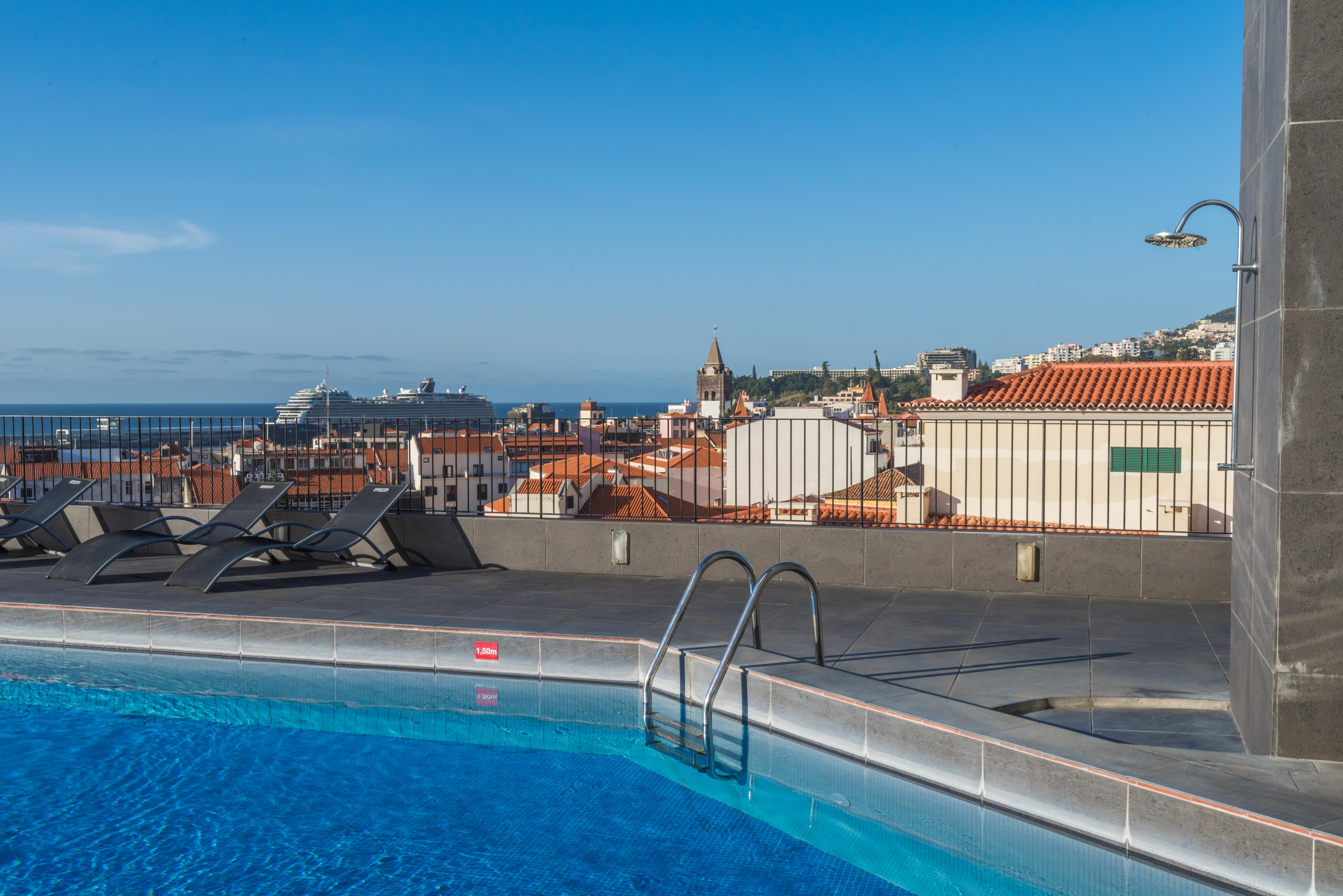 Hotel Do Carmo Funchal  Buitenkant foto